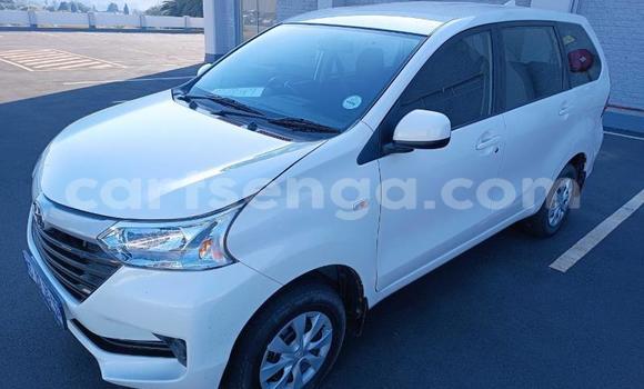 Buy Used Toyota Avanza White Car in Ezulwini in Hhohho