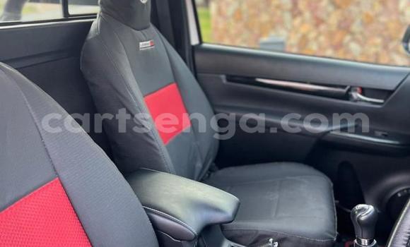 Buy Used Toyota Hilux White Car in Ezulwini in Hhohho Buy Used Toyota Hilux White Car in Ezulwini in Hhohho