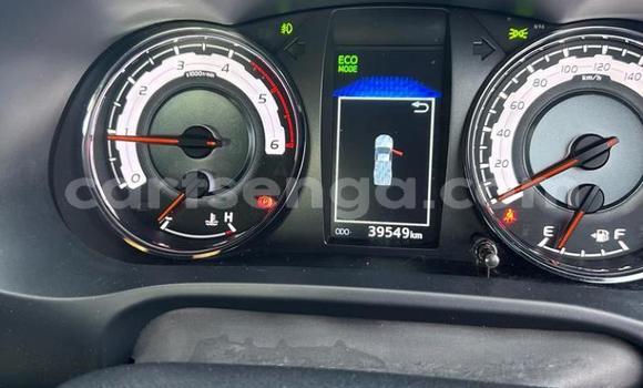 Buy Used Toyota Hilux White Car in Ezulwini in Hhohho Buy Used Toyota Hilux White Car in Ezulwini in Hhohho