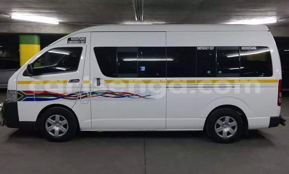 Buy Used Toyota Hiace White Car in Vuvulane in Lubombo District Buy Used Toyota Hiace White Car in Vuvulane in Lubombo District