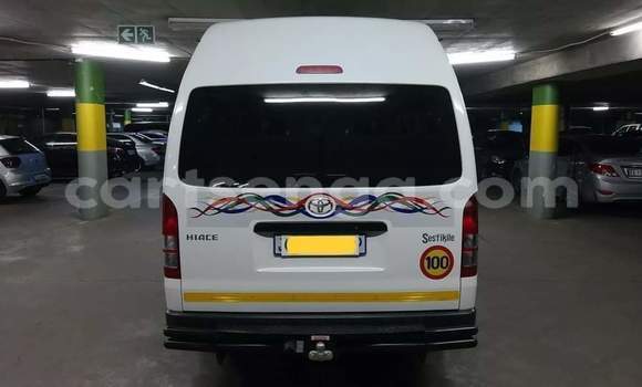 Buy Used Toyota Hiace White Car in Vuvulane in Lubombo District Buy Used Toyota Hiace White Car in Vuvulane in Lubombo District