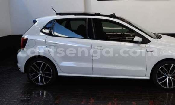 Acheter Occasion Voiture Volkswagen Polo GTI Blanc à Hluti, Shiselweni District Acheter Occasion Voiture Volkswagen Polo GTI Blanc à Hluti, Shiselweni District