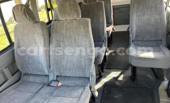 Buy Used Toyota Hiace White Car in Mbabane in Manzini Buy Used Toyota Hiace White Car in Mbabane in Manzini