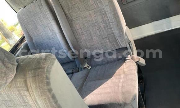 Buy Used Toyota Hiace White Car in Mbabane in Manzini Buy Used Toyota Hiace White Car in Mbabane in Manzini