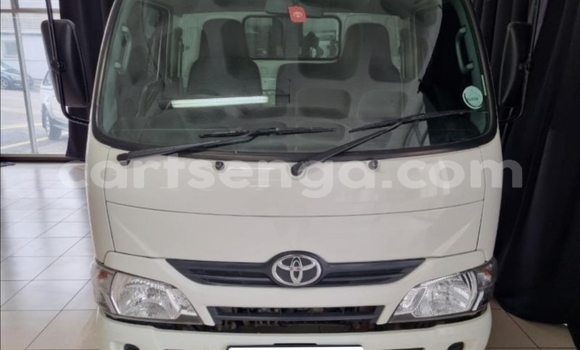 Nunua Ilio tumika Toyota Dyna White Lori ndani ya Big Bend nchini Wilaya ya Lubombo Nunua Ilio tumika Toyota Dyna White Lori ndani ya Big Bend nchini Wilaya ya Lubombo