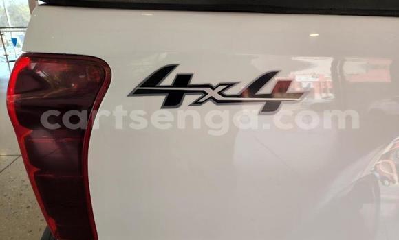 Buy Used Isuzu D–MAX White Car in Manzini in Manzini Buy Used Isuzu D–MAX White Car in Manzini in Manzini