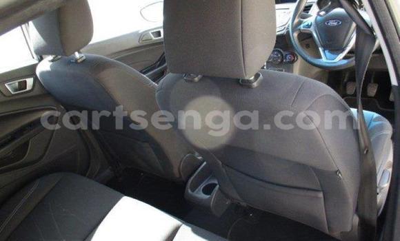 Nunua Ilio tumika Ford Fiesta White Gari ndani ya Bhunya nchini Manzini Nunua Ilio tumika Ford Fiesta White Gari ndani ya Bhunya nchini Manzini