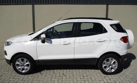 Nunua Ilio tumika Ford EcoSport White Gari ndani ya Bhunya nchini Manzini Nunua Ilio tumika Ford EcoSport White Gari ndani ya Bhunya nchini Manzini