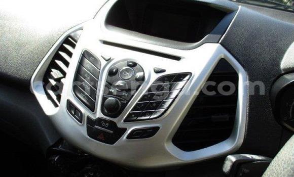 Nunua Ilio tumika Ford EcoSport White Gari ndani ya Bhunya nchini Manzini Nunua Ilio tumika Ford EcoSport White Gari ndani ya Bhunya nchini Manzini