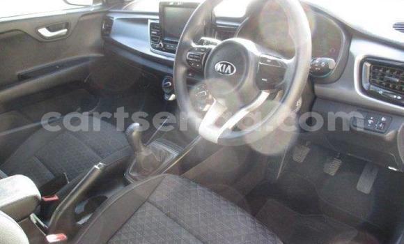 Nunua Ilio tumika Kia Rio White Gari ndani ya Bhunya nchini Manzini Nunua Ilio tumika Kia Rio White Gari ndani ya Bhunya nchini Manzini