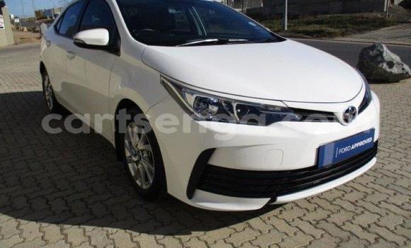 Buy Used Toyota Corolla White Car in Bhunya in Manzini Buy Used Toyota Corolla White Car in Bhunya in Manzini