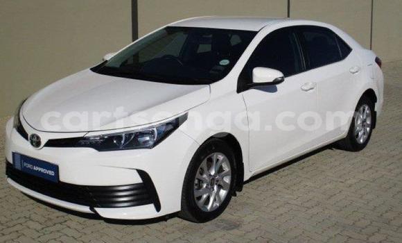 Nunua Ilio tumika Toyota Corolla White Gari ndani ya Bhunya nchini Manzini Nunua Ilio tumika Toyota Corolla White Gari ndani ya Bhunya nchini Manzini