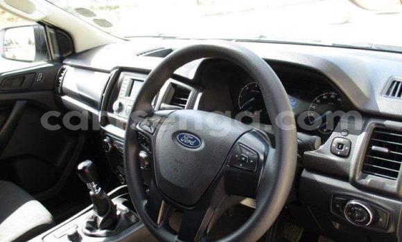 Nunua Ilio tumika Ford Ranger White Gari ndani ya Bhunya nchini Manzini Nunua Ilio tumika Ford Ranger White Gari ndani ya Bhunya nchini Manzini