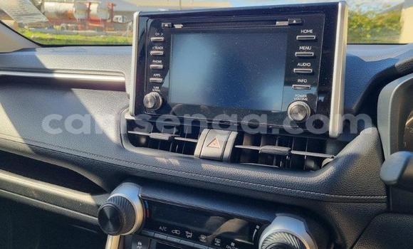 Nunua Ilio tumika Toyota RAV4 White Gari ndani ya Bhunya nchini Manzini Nunua Ilio tumika Toyota RAV4 White Gari ndani ya Bhunya nchini Manzini