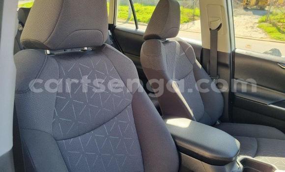 Nunua Ilio tumika Toyota RAV4 White Gari ndani ya Bhunya nchini Manzini Nunua Ilio tumika Toyota RAV4 White Gari ndani ya Bhunya nchini Manzini