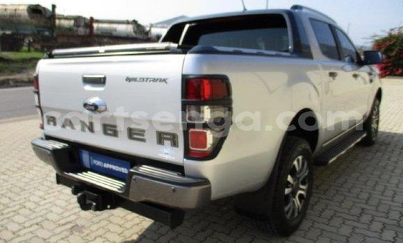 Nunua Ilio tumika Ford Ranger Silver Gari ndani ya Bhunya nchini Manzini Nunua Ilio tumika Ford Ranger Silver Gari ndani ya Bhunya nchini Manzini