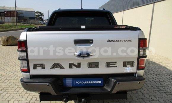 Nunua Ilio tumika Ford Ranger Silver Gari ndani ya Bhunya nchini Manzini Nunua Ilio tumika Ford Ranger Silver Gari ndani ya Bhunya nchini Manzini