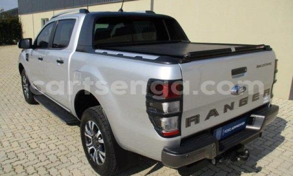 Nunua Ilio tumika Ford Ranger Silver Gari ndani ya Bhunya nchini Manzini Nunua Ilio tumika Ford Ranger Silver Gari ndani ya Bhunya nchini Manzini