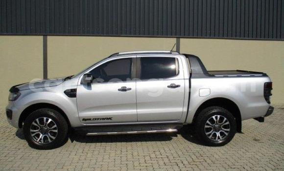 Nunua Ilio tumika Ford Ranger Silver Gari ndani ya Bhunya nchini Manzini Nunua Ilio tumika Ford Ranger Silver Gari ndani ya Bhunya nchini Manzini