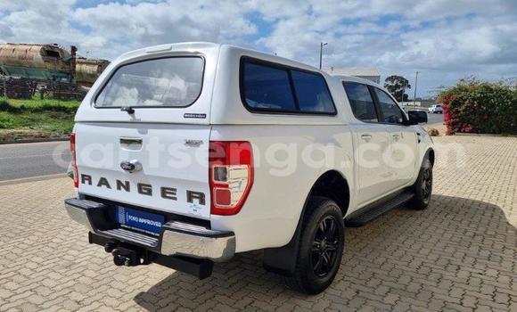 Nunua Ilio tumika Ford Ranger White Gari ndani ya Bhunya nchini Manzini Nunua Ilio tumika Ford Ranger White Gari ndani ya Bhunya nchini Manzini