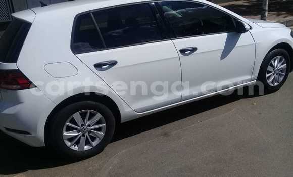 Buy Used Volkswagen Golf White Car in Bhunya in Manzini Buy Used Volkswagen Golf White Car in Bhunya in Manzini