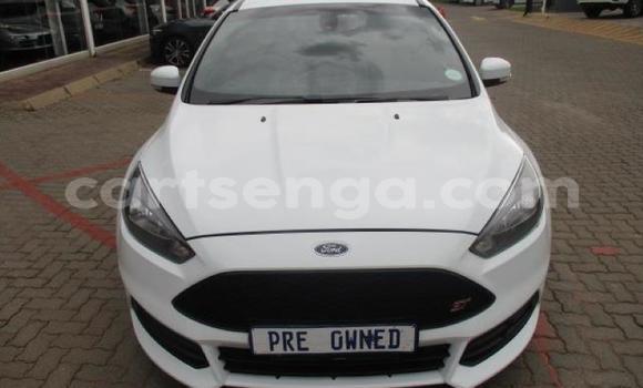 Nunua Ilio tumika Ford Fiesta White Gari ndani ya Bhunya nchini Manzini Nunua Ilio tumika Ford Fiesta White Gari ndani ya Bhunya nchini Manzini