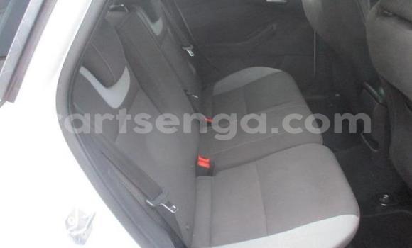 Nunua Ilio tumika Ford Fiesta White Gari ndani ya Bhunya nchini Manzini Nunua Ilio tumika Ford Fiesta White Gari ndani ya Bhunya nchini Manzini