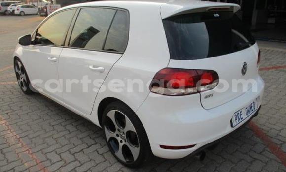 Nunua Ilio tumika Volkswagen Golf GTI White Gari ndani ya Bhunya nchini Manzini Nunua Ilio tumika Volkswagen Golf GTI White Gari ndani ya Bhunya nchini Manzini
