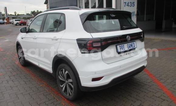 Nunua Ilio tumika Volkswagen Tiguan White Gari ndani ya Bhunya nchini Manzini Nunua Ilio tumika Volkswagen Tiguan White Gari ndani ya Bhunya nchini Manzini