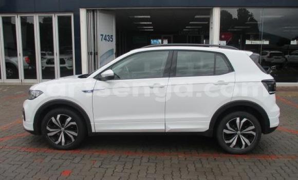 Nunua Ilio tumika Volkswagen Tiguan White Gari ndani ya Bhunya nchini Manzini Nunua Ilio tumika Volkswagen Tiguan White Gari ndani ya Bhunya nchini Manzini