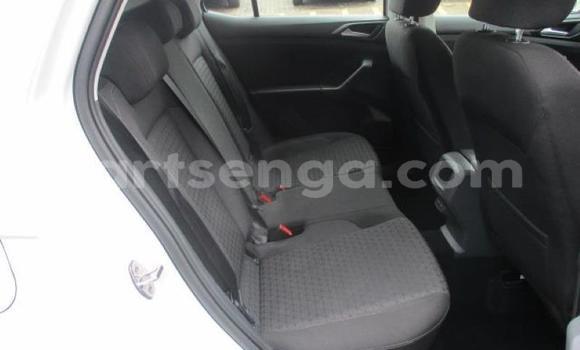 Nunua Ilio tumika Volkswagen Tiguan White Gari ndani ya Bhunya nchini Manzini Nunua Ilio tumika Volkswagen Tiguan White Gari ndani ya Bhunya nchini Manzini