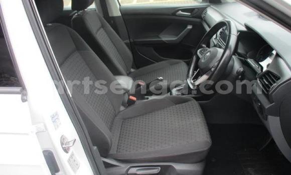 Nunua Ilio tumika Volkswagen Tiguan White Gari ndani ya Bhunya nchini Manzini Nunua Ilio tumika Volkswagen Tiguan White Gari ndani ya Bhunya nchini Manzini