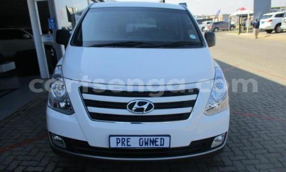 Nunua Ilio tumika Hyundai H1 White Gari ndani ya Bhunya nchini Manzini Nunua Ilio tumika Hyundai H1 White Gari ndani ya Bhunya nchini Manzini