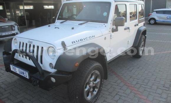 Nunua Ilio tumika Jeep Cherokee White Gari ndani ya Bhunya nchini Manzini Nunua Ilio tumika Jeep Cherokee White Gari ndani ya Bhunya nchini Manzini