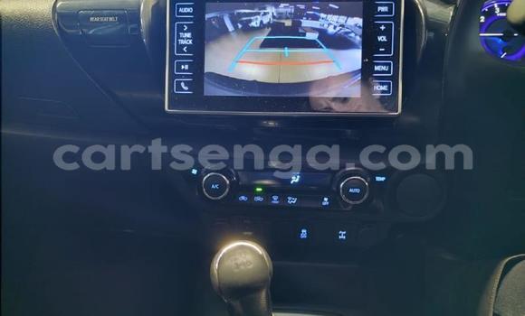 Nunua Ilio tumika Toyota Hilux Silver Gari ndani ya Bhunya nchini Manzini Nunua Ilio tumika Toyota Hilux Silver Gari ndani ya Bhunya nchini Manzini