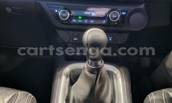 Nunua Ilio tumika Toyota Hilux Silver Gari ndani ya Bhunya nchini Manzini Nunua Ilio tumika Toyota Hilux Silver Gari ndani ya Bhunya nchini Manzini