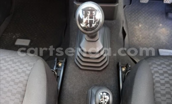 Acheter Occasion Voiture Suzuki Jimny Bleu à Hlatikulu, Shiselweni District Acheter Occasion Voiture Suzuki Jimny Bleu à Hlatikulu, Shiselweni District