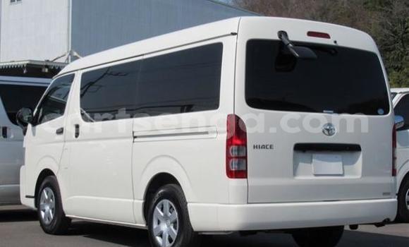 Buy Used Toyota Hiace White Car in Big Bend in Lubombo Buy Used Toyota Hiace White Car in Big Bend in Lubombo