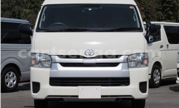 Buy Used Toyota Hiace White Car in Big Bend in Lubombo Buy Used Toyota Hiace White Car in Big Bend in Lubombo