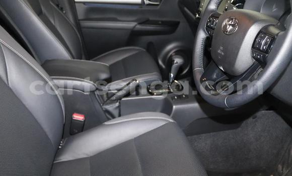 Acheter Occasion Voiture Toyota Hilux Blanc à Mbabane, Manzini Acheter Occasion Voiture Toyota Hilux Blanc à Mbabane, Manzini