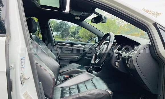 Nunua Ilio tumika Volkswagen Golf GTI White Gari ndani ya Mbabane nchini Manzini Nunua Ilio tumika Volkswagen Golf GTI White Gari ndani ya Mbabane nchini Manzini