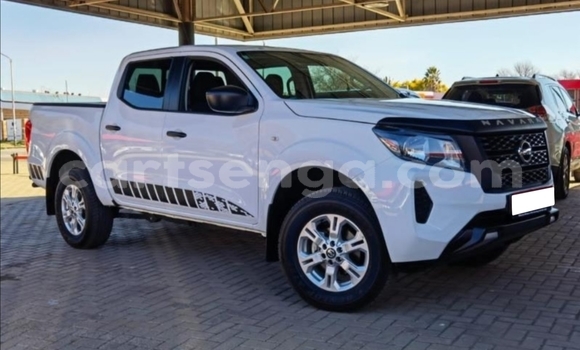 Nunua Ilio tumika Nissan Navara White Gari ndani ya Tabankulu nchini Wilaya ya Lubombo