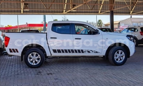 Nunua Ilio tumika Nissan Navara White Gari ndani ya Tabankulu nchini Wilaya ya Lubombo Nunua Ilio tumika Nissan Navara White Gari ndani ya Tabankulu nchini Wilaya ya Lubombo