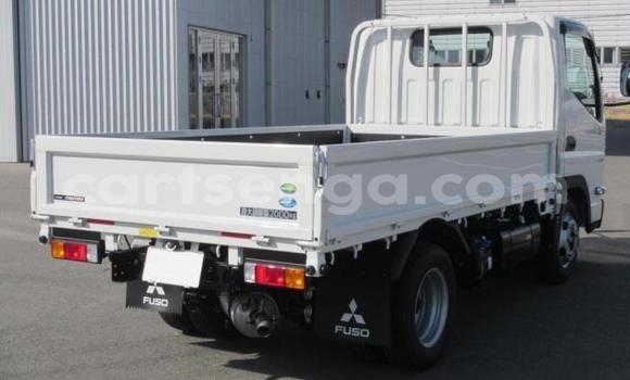 Nunua Ilio tumika Mitsubishi Van Other Lori ndani ya Manzini nchini Manzini Nunua Ilio tumika Mitsubishi Van Other Lori ndani ya Manzini nchini Manzini