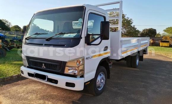 Acheter Occasion Utilitaire Mitsubishi Van Blanc à Ezulwini, Hhohho Acheter Occasion Utilitaire Mitsubishi Van Blanc à Ezulwini, Hhohho