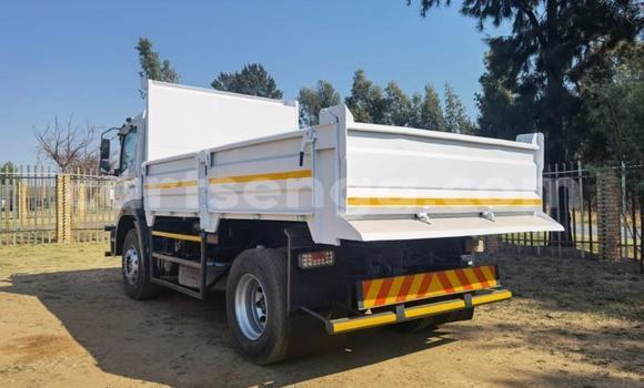 Acheter Occasion Utilitaire Mitsubishi L400 Blanc à Lobamba, Manzini Acheter Occasion Utilitaire Mitsubishi L400 Blanc à Lobamba, Manzini