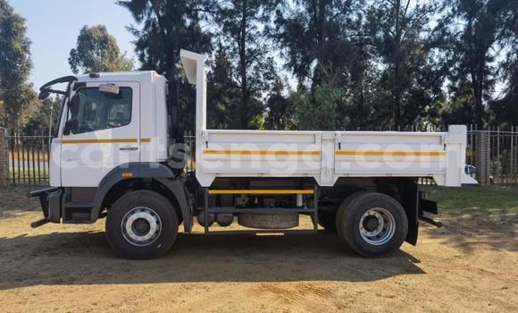 Acheter Occasion Utilitaire Mitsubishi L400 Blanc à Lobamba, Manzini Acheter Occasion Utilitaire Mitsubishi L400 Blanc à Lobamba, Manzini