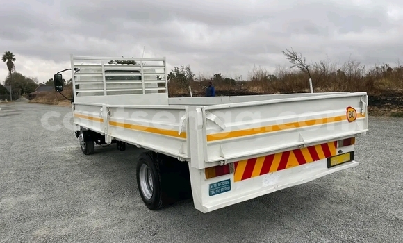 Acheter Occasion Utilitaire Toyota Dyna Blanc à Hluti, Shiselweni District Acheter Occasion Utilitaire Toyota Dyna Blanc à Hluti, Shiselweni District