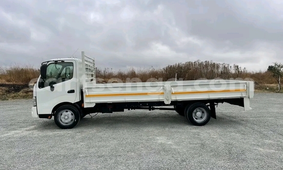 Acheter Occasion Utilitaire Toyota Dyna Blanc à Hluti, Shiselweni District Acheter Occasion Utilitaire Toyota Dyna Blanc à Hluti, Shiselweni District