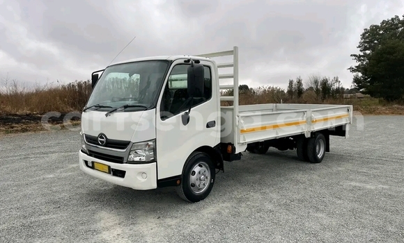 Acheter Occasion Utilitaire Toyota Dyna Blanc à Hluti, Shiselweni District Acheter Occasion Utilitaire Toyota Dyna Blanc à Hluti, Shiselweni District